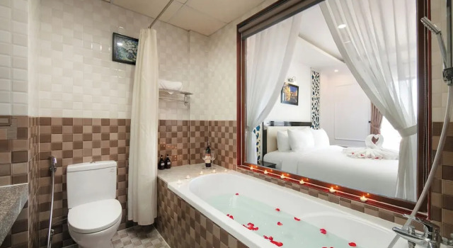 Двухместный номер Standard с видом на бассейн Hoi An Rose Garden Hotel