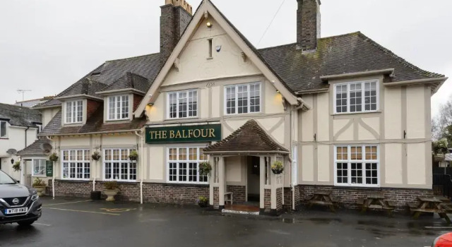 Balfour Arms, Забронировать Отель Отели Англии с завтраком, Завтраки