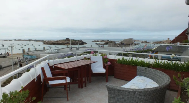 Двухместный номер Superior с видом на море Hôtel Le Beauséjour