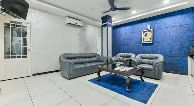 Anchor House by OYO Rooms, Забронировать Отель Отели штата Кералы с парковкой, Парковка