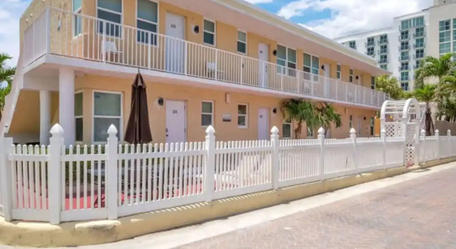 Коттедж Spectacular Ocean View Corner Apartment