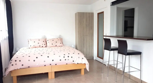 Studio In Argenteuil With Wifi, Varaa Huoneisto Argenteuil 