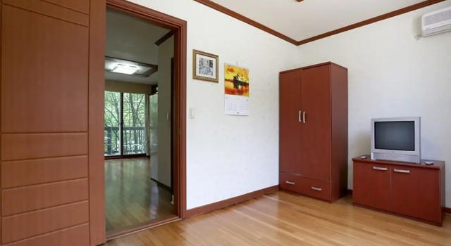 Jecheon (Worak Pensionville) Manet House, Prenota Hotel Hotel a Chungcheongbuk-Do con parcheggio, Parcheggio