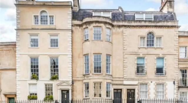 15 vineyards street, Забронировать Отель Бат Bath and North Somerset, рядом с Old Orchard Street Theatre