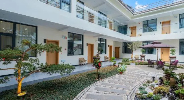 Artistic-Dawn, Twilight and Evening Wind New Chinese Design Courtyard, Prenota Boutique Hotel a Lijiang con parcheggio, Parcheggio