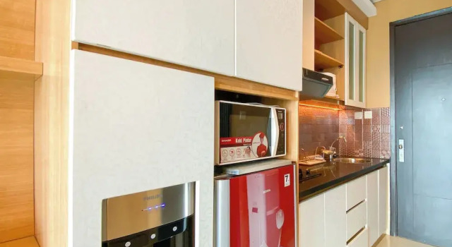 Студия Deluxe Cozy And Homey Studio Room At Gp Plaza Apartment