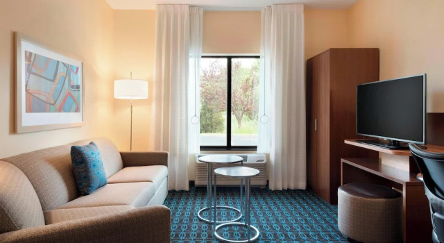 Двухместный люкс Fairfield Inn & Suites Hartford Manchester