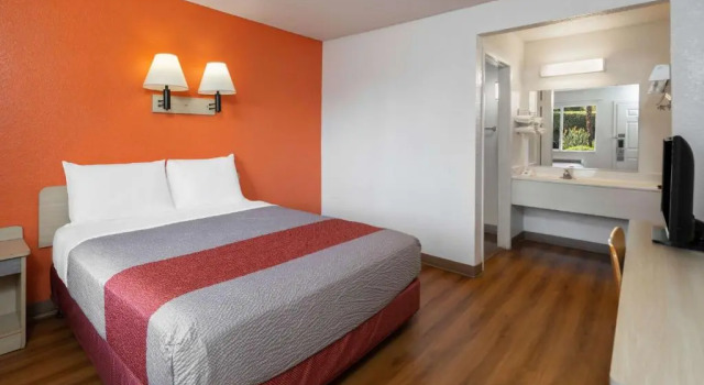 Двухместный номер Deluxe Motel 6 Los Angeles - Van Nuys North Hills