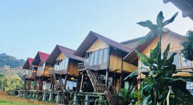 Четырёхместный семейный номер Standard Phong Nha Mountain House