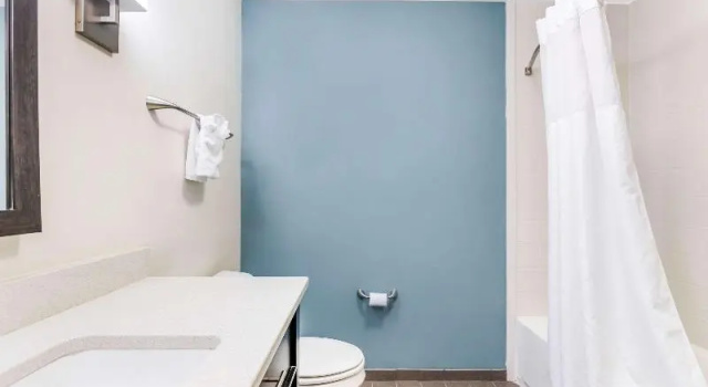 Четырёхместный номер Standard Sleep Inn & Suites Ames near ISU Campus