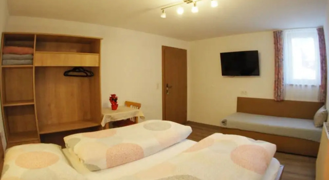 Коттедж с балконом Vakantiehuis Sonneck