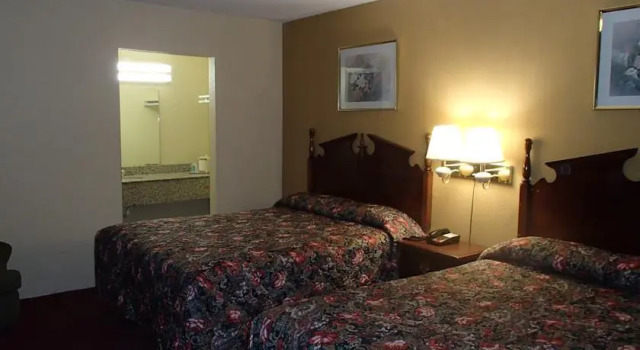 Red Carpet Inn