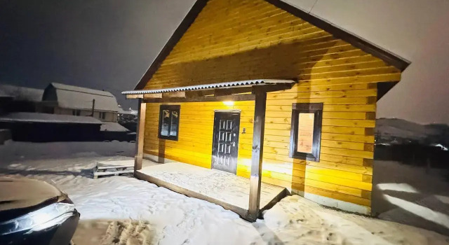 House on Lesnaya street 18, Buchen Sie Ferienhaus Cottages in Region Krasnojarsk, Cottage