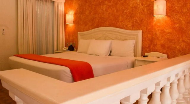 Полулюкс Hotel Villa del Conquistador