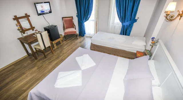 Семейный номер Standard с балконом Karaburun Konak Hotel
