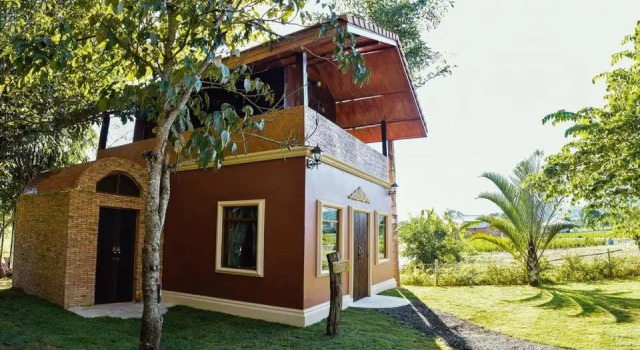 Номер Deluxe The Wes Village, incl free Breakfast & free todays dish Thai food dinner