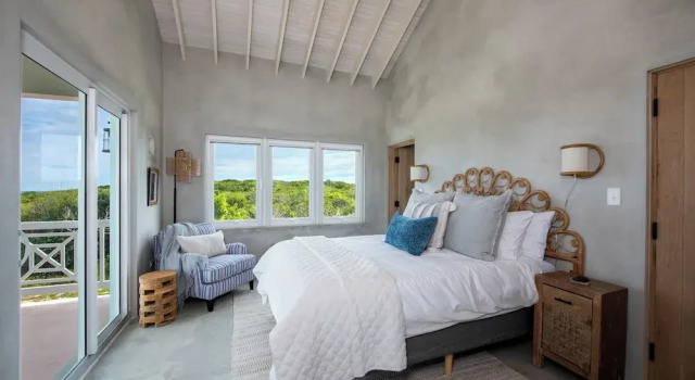 Paradise Cove: Oceanfront Haven With Infinity Pool, Prenota Villa Hotel a Bahamas Out Islands con parcheggio, Parcheggio