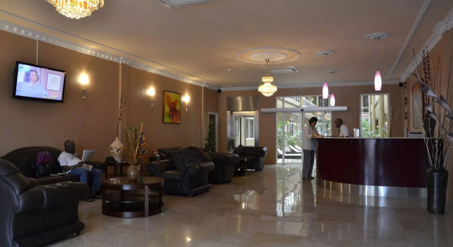 Sheva Hotel, Buchen Sie Hotel Hotels in Paramaribo mit Frühstück, in der Nähe von Waterkant, Frühstück