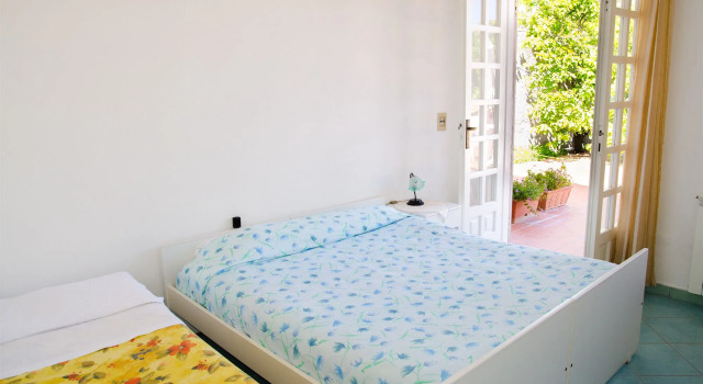 Hotel Villa Bernardina, Rezervați Hotel Forio di Ischia Insula Ischia