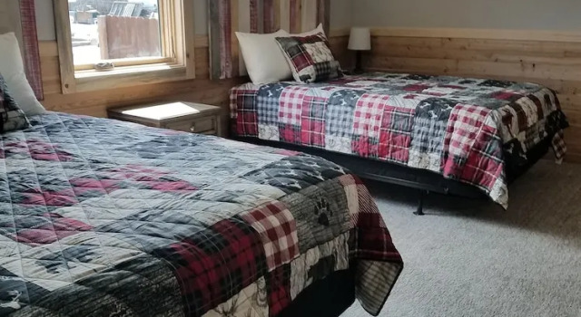Семейный номер Standard 406 Lodge at Yellowstone