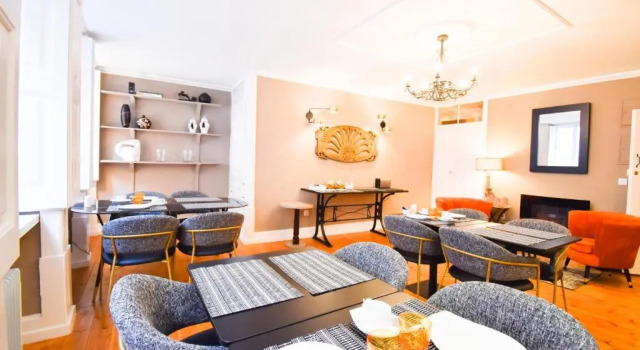 Charme 19, Rezervovat Hotel Coimbra Beira Alta, poblíž Edificio Chiado