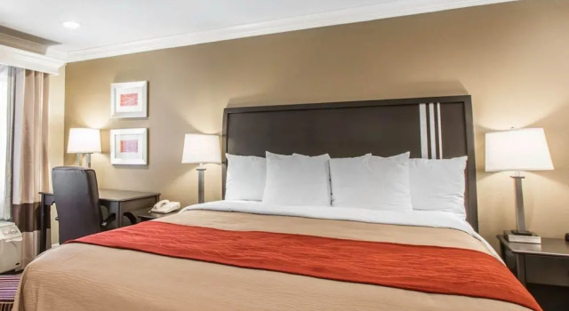 Номер Deluxe Quality Inn Downey