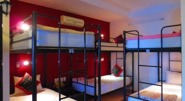 Tigon Hostel Hue, Забронировать Хостел Отели Хюэ с парковкой, рядом с Museum of Royal Antiquities, Парковка