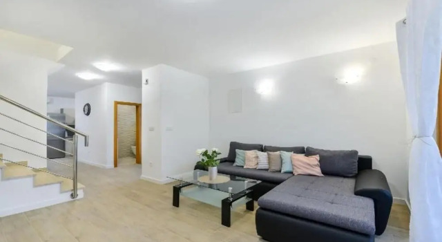 Villa Magy, Забронировать Вилла Бизнес-отели Затона, 4* 5*
