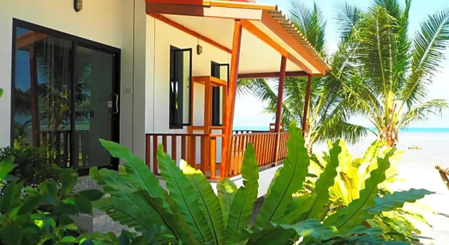 Вилла рядом с пляжем The Scenery Beach Resort