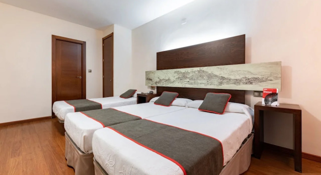 Standard Kolmen hengen huone OYO Hotel Francabel