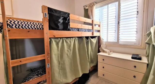 Кровать в общем номере Katka Hostel Paphos
