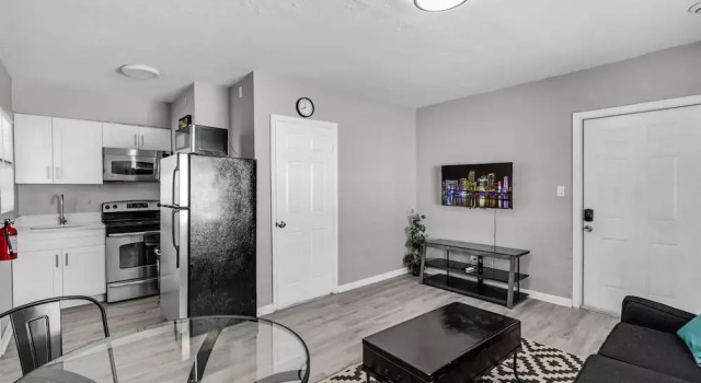 Апартаменты Chic 1BR Getaway Near FLL Airport 6 MN to Ocean