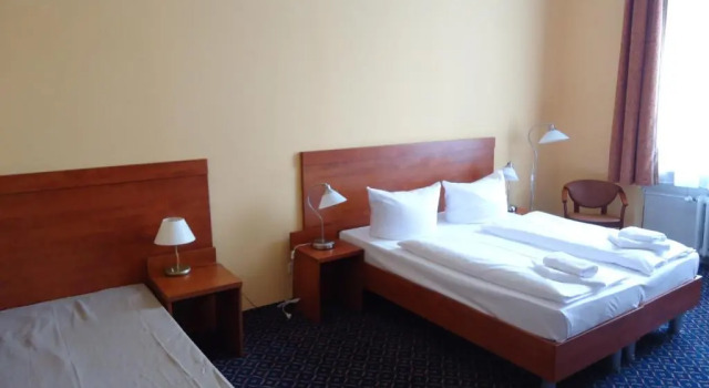 Трёхместный номер Standard City Hotel am Kurfürstendamm