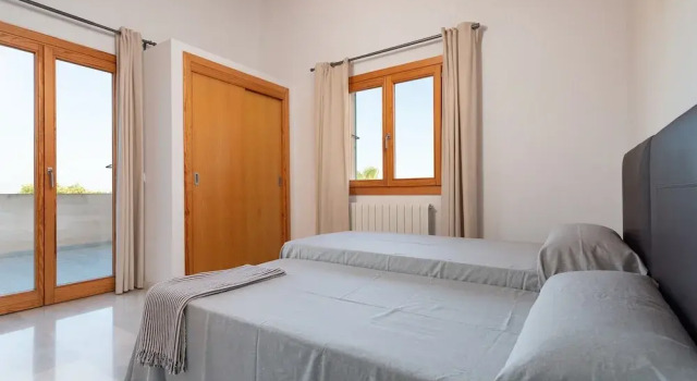 Sa Carrotja - Villa With Private Pool. Free Wifi, Prenota Villa Hotel a Maiorca con parcheggio, Parcheggio