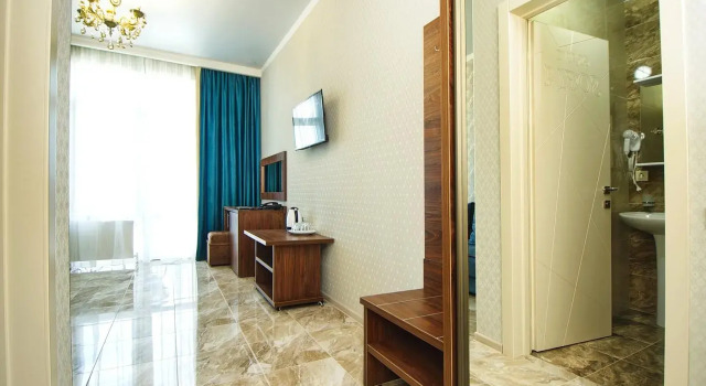 Четырёхместный люкс с 2 комнатами Grand Sofia (Гранд София)