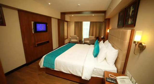 Двухместный люкс Deluxe Yash International Calicut