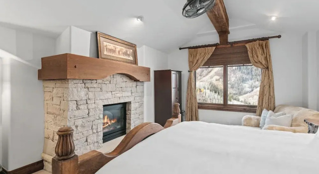Ski-in/ski-out 4br Deer Valley Retreat 4 Bedroom Condo, Varaa Huoneisto Deer Valley 