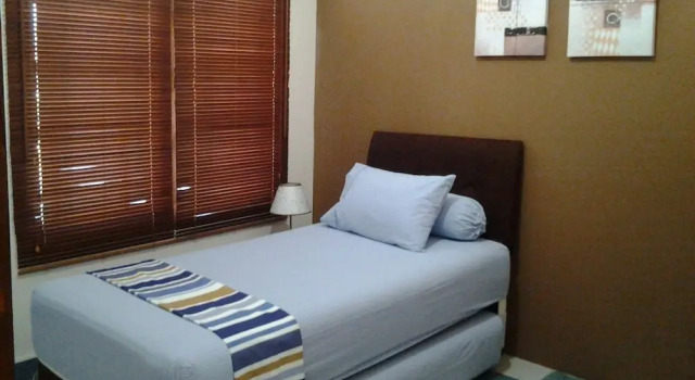 Camera Standard Junjunan Dalam Sharia Guesthouse
