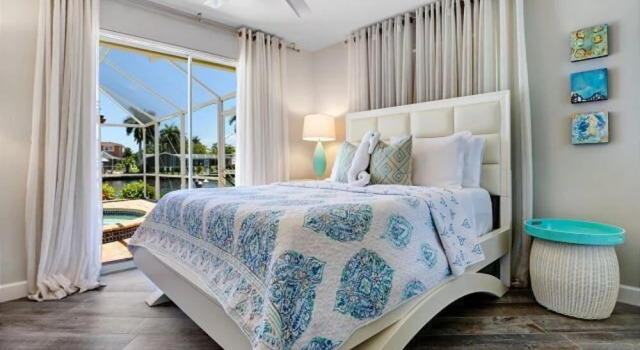 Bimini Breeze - True Waterside Living, Забронировать Отель Отели Кейп-Корал 3 звезды, 3*