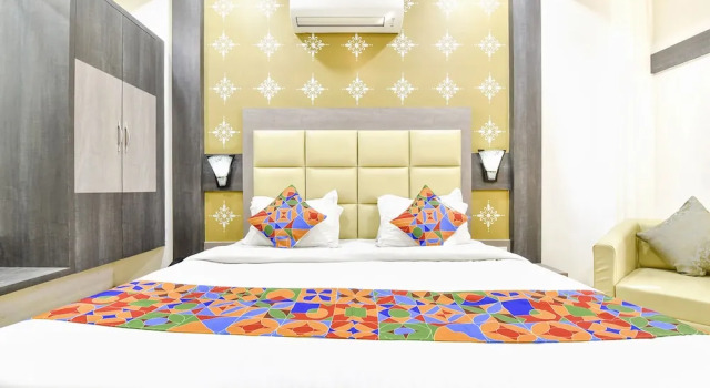 Номер Executive Fabhotel Golden Palms
