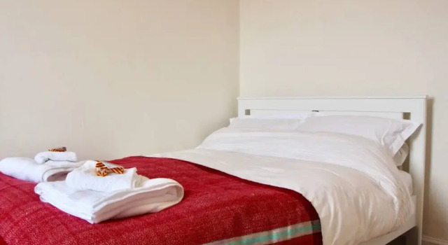 2 Bedroom Flat With Beautiful Views, Prenota Hotel Edimburgo 