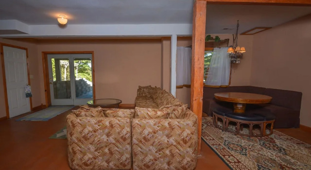 La Dolce Vita 6 Bedroom House, Buchen Sie Ferienhaus Hotels in Maryland mit Parkplatz, Parkplätze