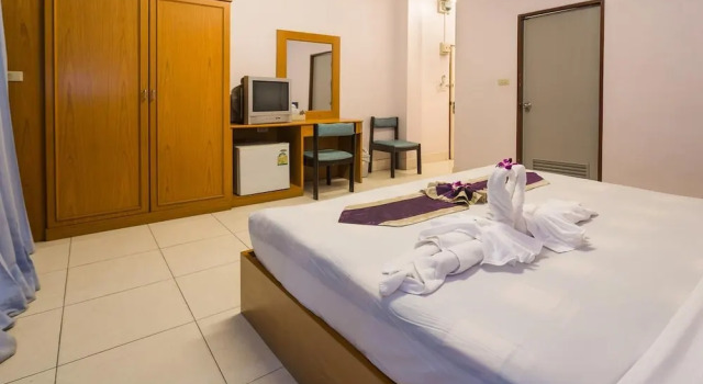 Room in Guest Room - Guesthouse Belvedere - Beautiful Apartment, 10 Minutes From the Beach
