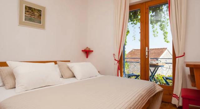 Апартаменты Superior с 2 комнатами с балконом Old Town Accommodation