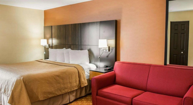 Двухместный люкс Quality Inn Franklin I-65
