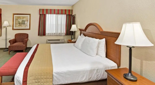 Номер Baymont by Wyndham Indianapolis
