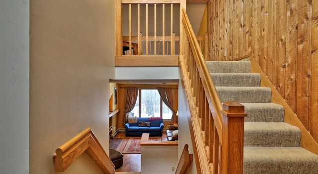 The Woods D2 Light And Airy Killington Condo Amazing Location, Varaa Huoneisto Hotellit New England uima-altaalla, Uima-allas
