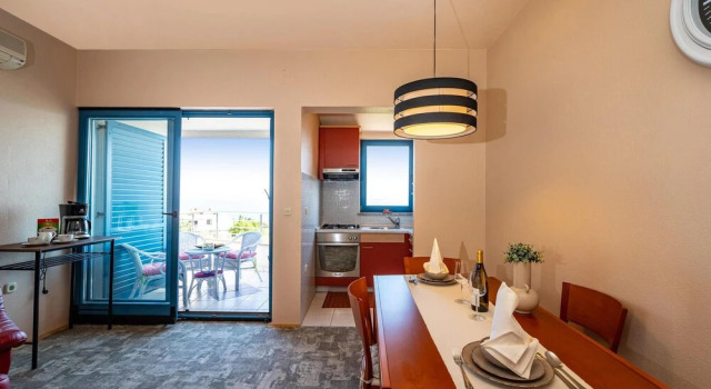 Nice Apartment in Lukoran With 1 Bedrooms, Wifi and Outdoor Swimming Pool