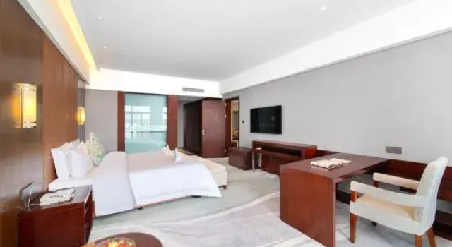 Люкс Deluxe Wyndham Garden Qianjiang Downtown
