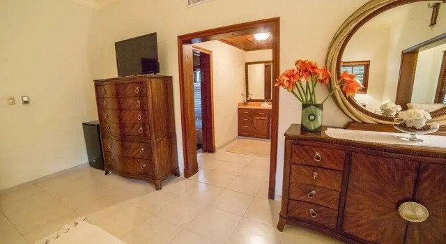 8BR 9BA Barranca Villa by ASVR, Забронировать Вилла Коттеджи Ла-Романа, рядом с Teeth of the Dog, Коттедж